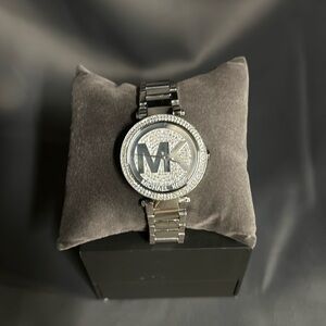 Michael Kors Women's Parker Silver-Tone Watch MK5925